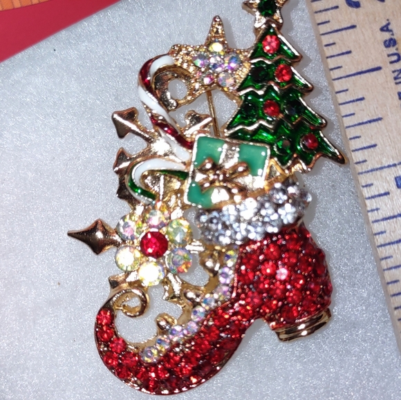 Red Crystal Elf Shoe Boot w/ Gifts Stuffed Inside - Picture 5 of 8